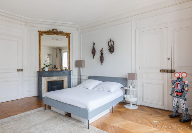 Apartamento em Paris - Champs Elysées Classic