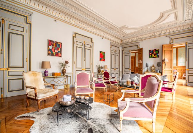 Apartamento em Paris - Wagram Luxury Palace Apartamento em Paris - Wagram Luxury Palace