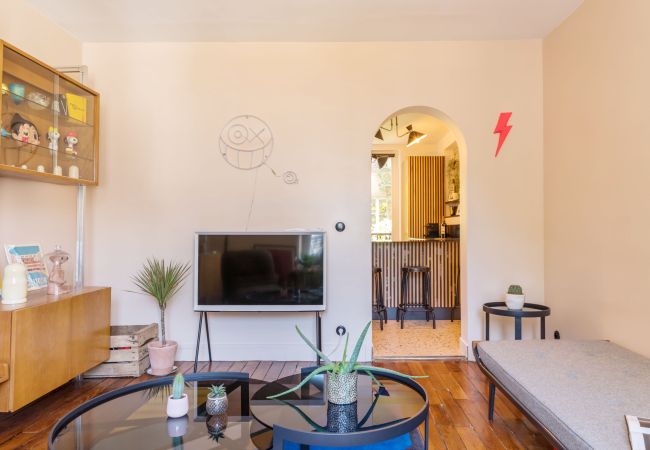 Apartamento em Paris - Canal St Martin Valmy Apartamento em Paris - Canal St Martin Valmy