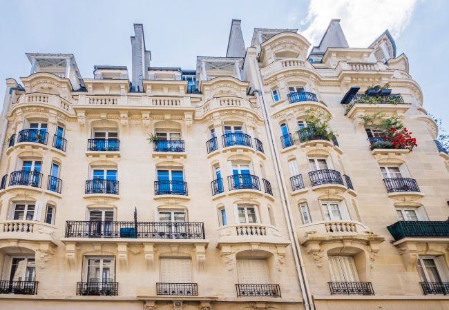 Apartamento em Paris - Tour Eiffel Belle Vue Apartamento em Paris - Tour Eiffel Belle Vue