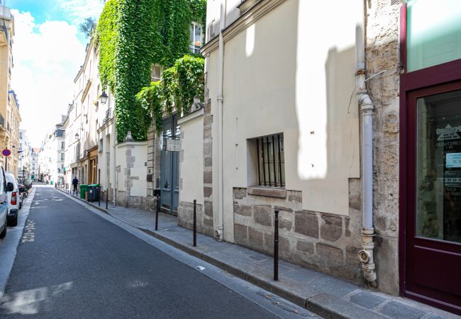 Apartamento em Paris - Marais Loft Gravilliers Apartamento em Paris - Marais Loft Gravilliers