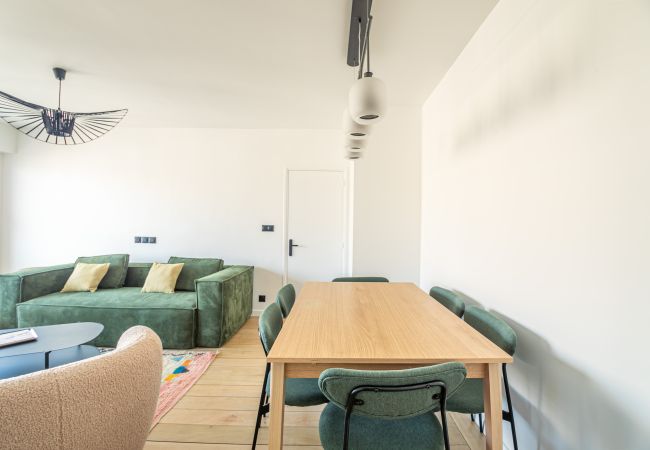 Apartamento em Paris - Tour Eiffel Grenelle Apartamento em Paris - Tour Eiffel Grenelle