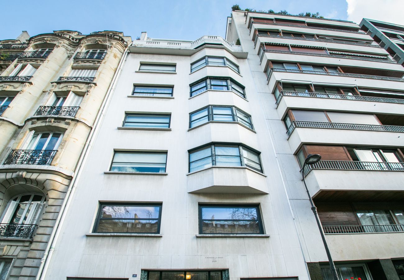 Apartamento em Paris - Victor Hugo Design