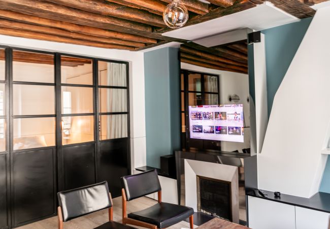 Apartamento em Paris - Île Saint Louis Cosy Apartamento em Paris - Île Saint Louis Cosy