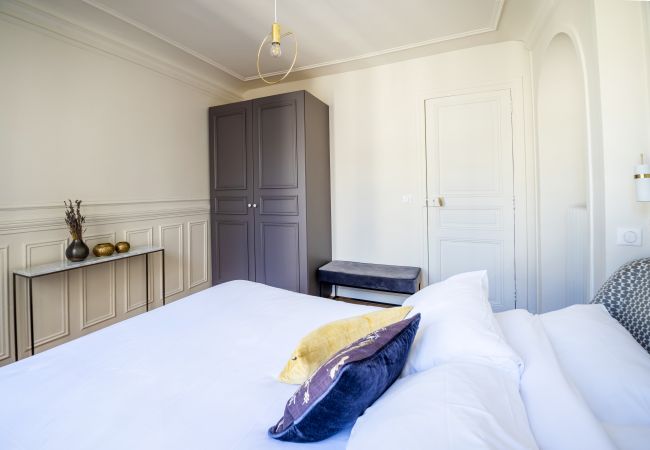 Apartamento em Paris - Canal Saint Martin Magenta Apartamento em Paris - Canal Saint Martin Magenta