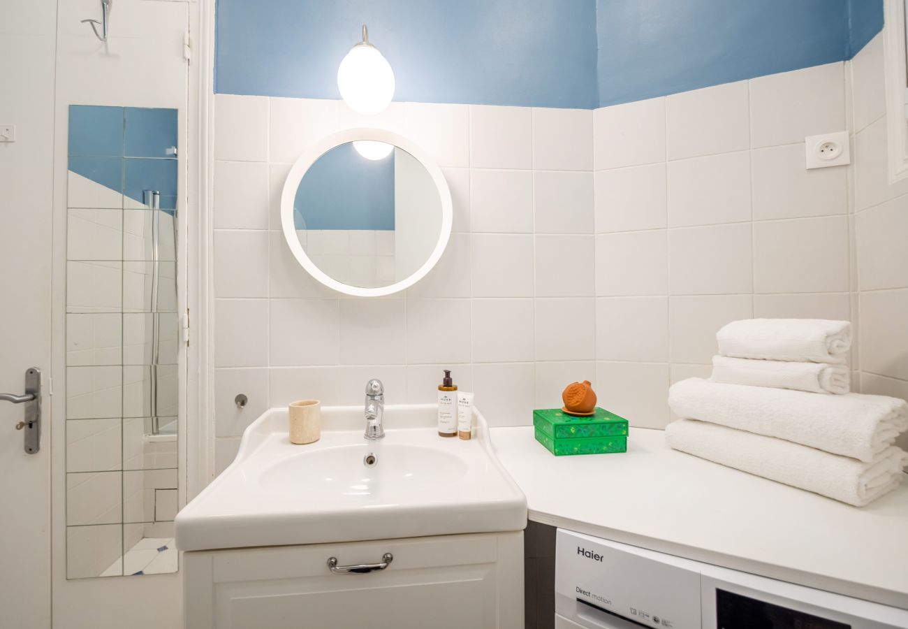 Apartamento em Paris - Gare du Nord Design