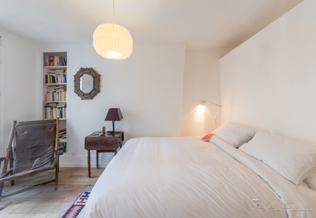 Apartment in Paris - Republique Marais Charm