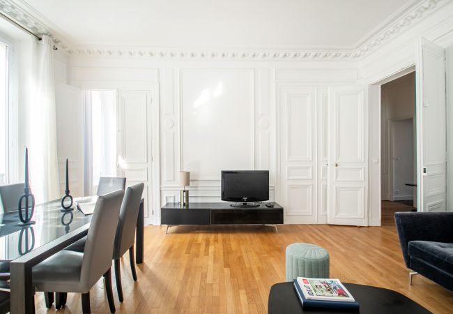 Apartment in Paris - Grands Boulevards Family