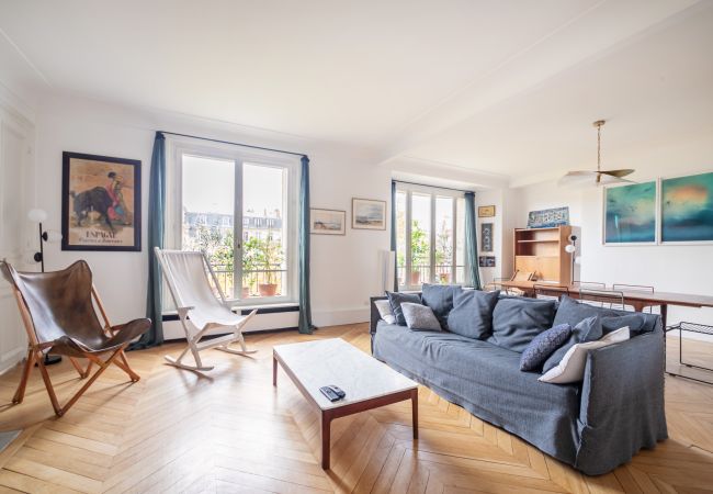 Apartment in Paris - Bastille Square Trousseau Home