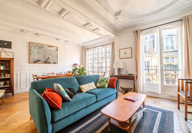 Apartment in Paris - Montmartre Parisien