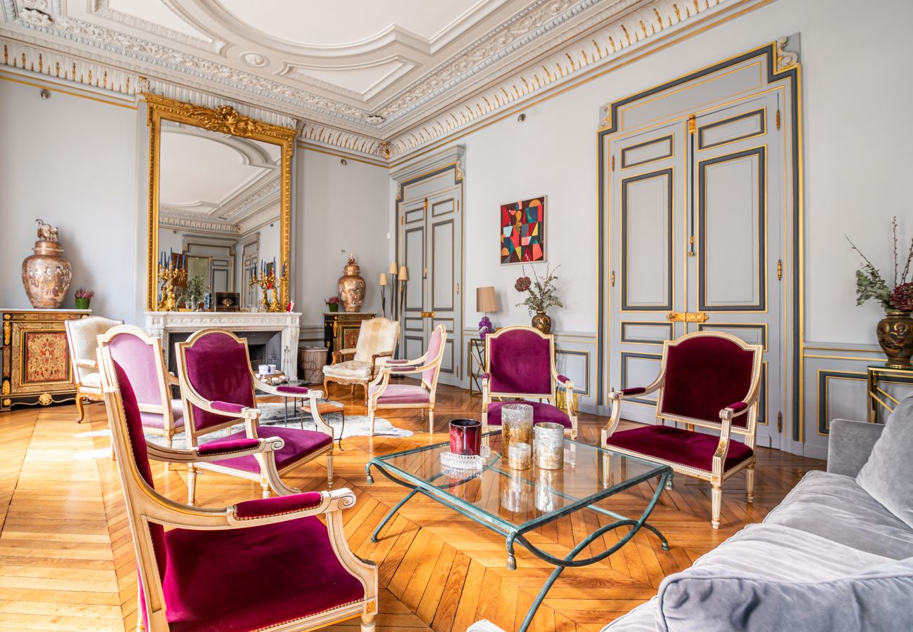Appartement à Paris - Wagram Luxury Palace