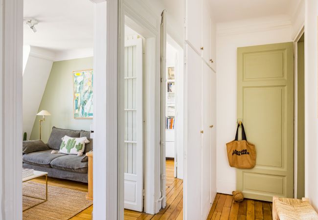 Appartement à Paris - Tour Eiffel Belle Vue Appartement à Paris - Tour Eiffel Belle Vue