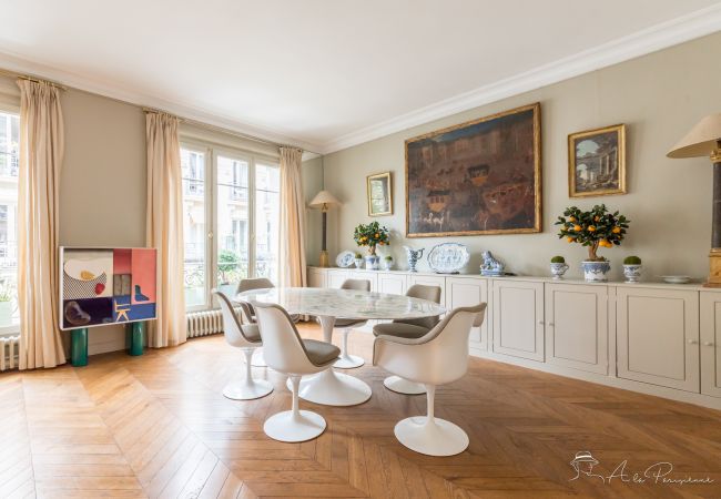 Appartement à Paris - Saint Germain Les Arts