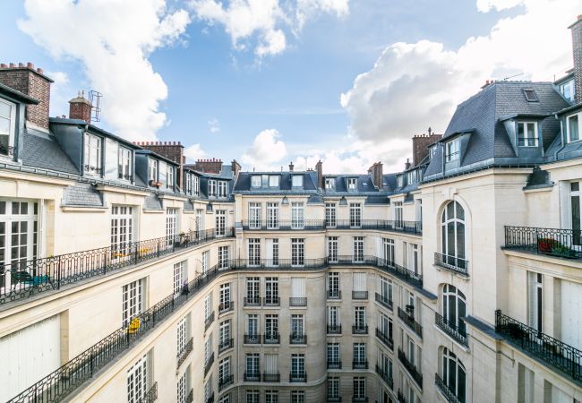 Appartement à Paris - Parc Monceau Cosy