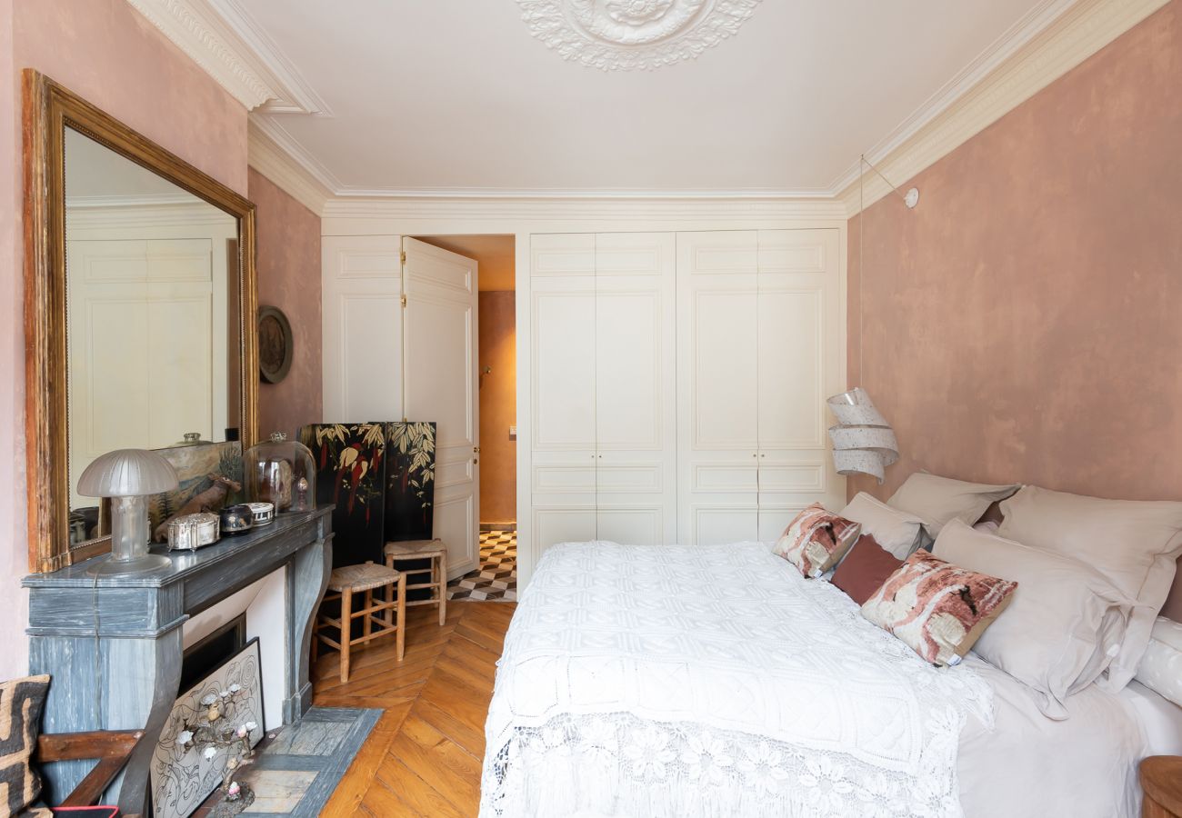Appartement à Paris - Saint Germain Artiste