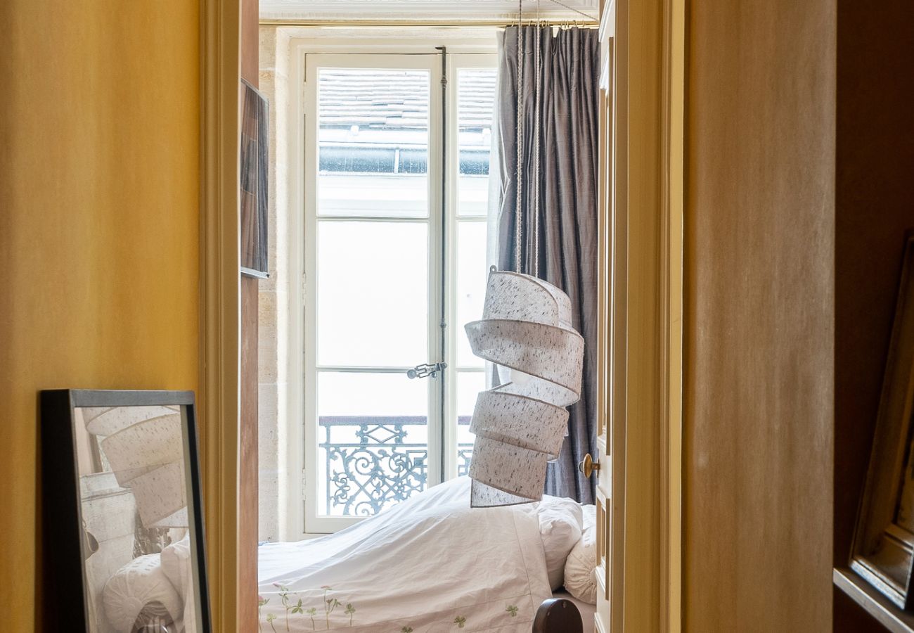 Appartement à Paris - Saint Germain Artiste