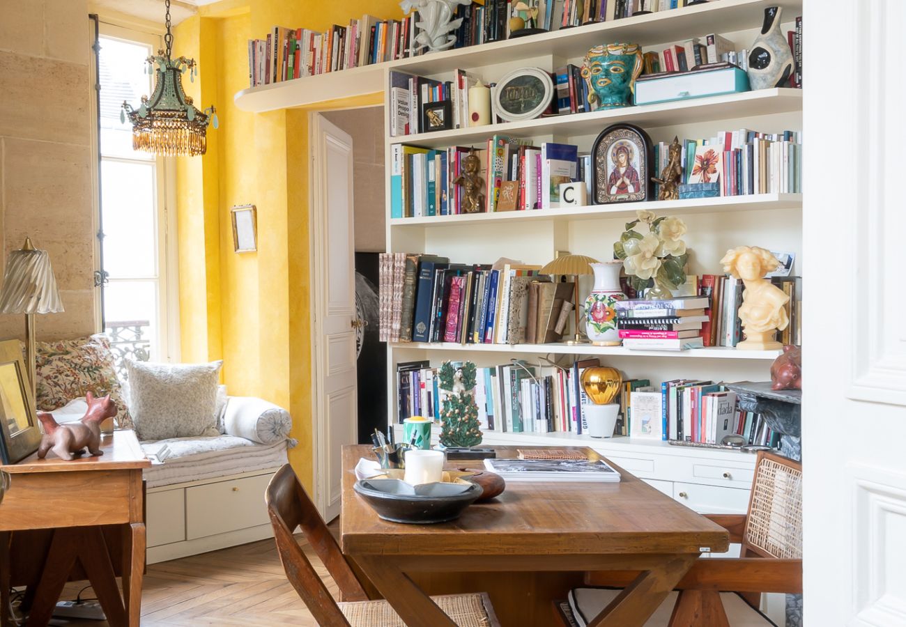 Appartement à Paris - Saint Germain Artiste
