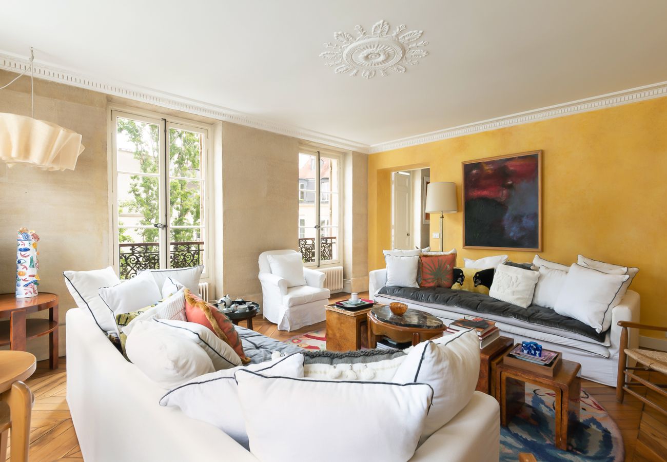 Appartement à Paris - Saint Germain Artiste