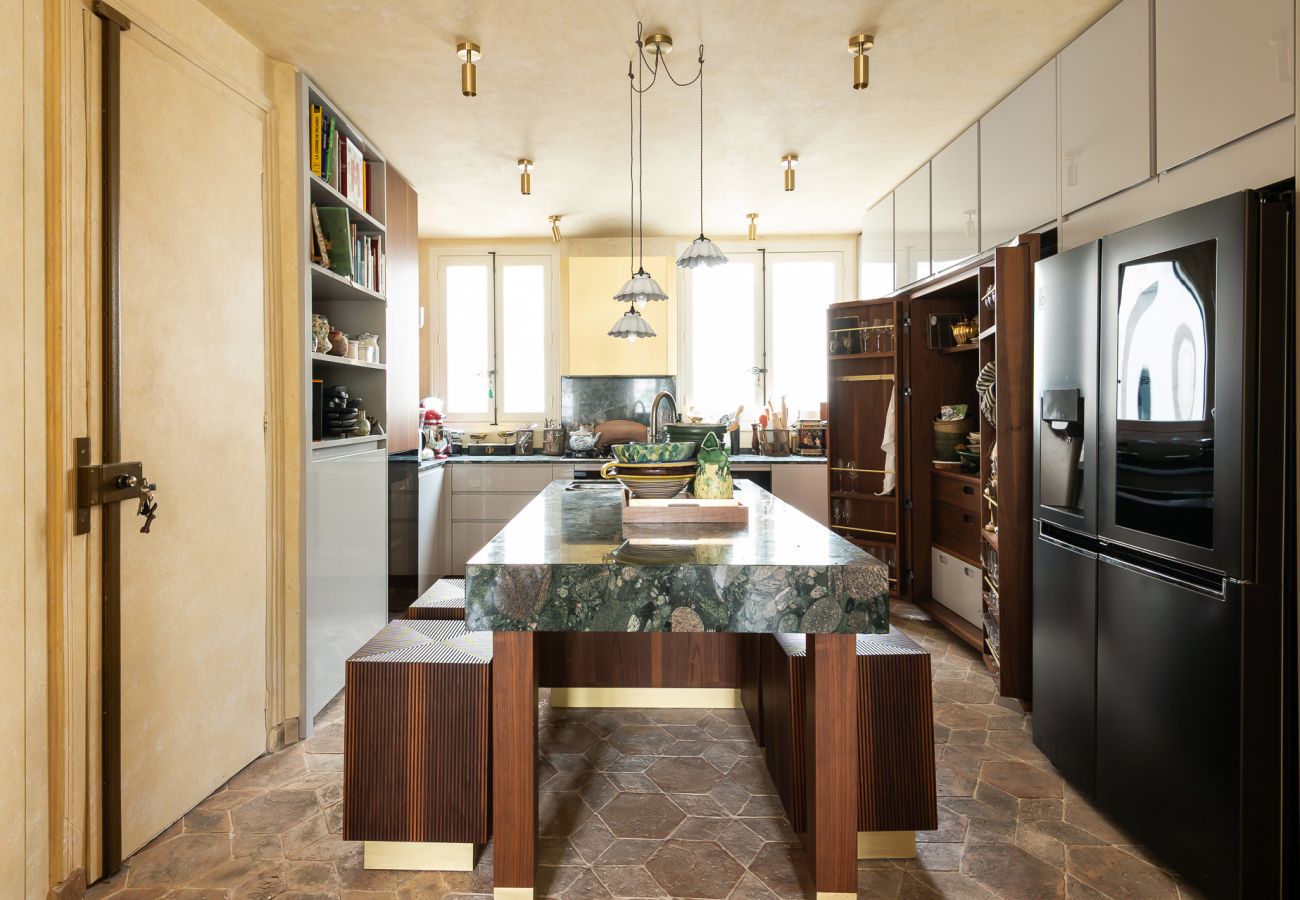 Appartement à Paris - Saint Germain Artiste