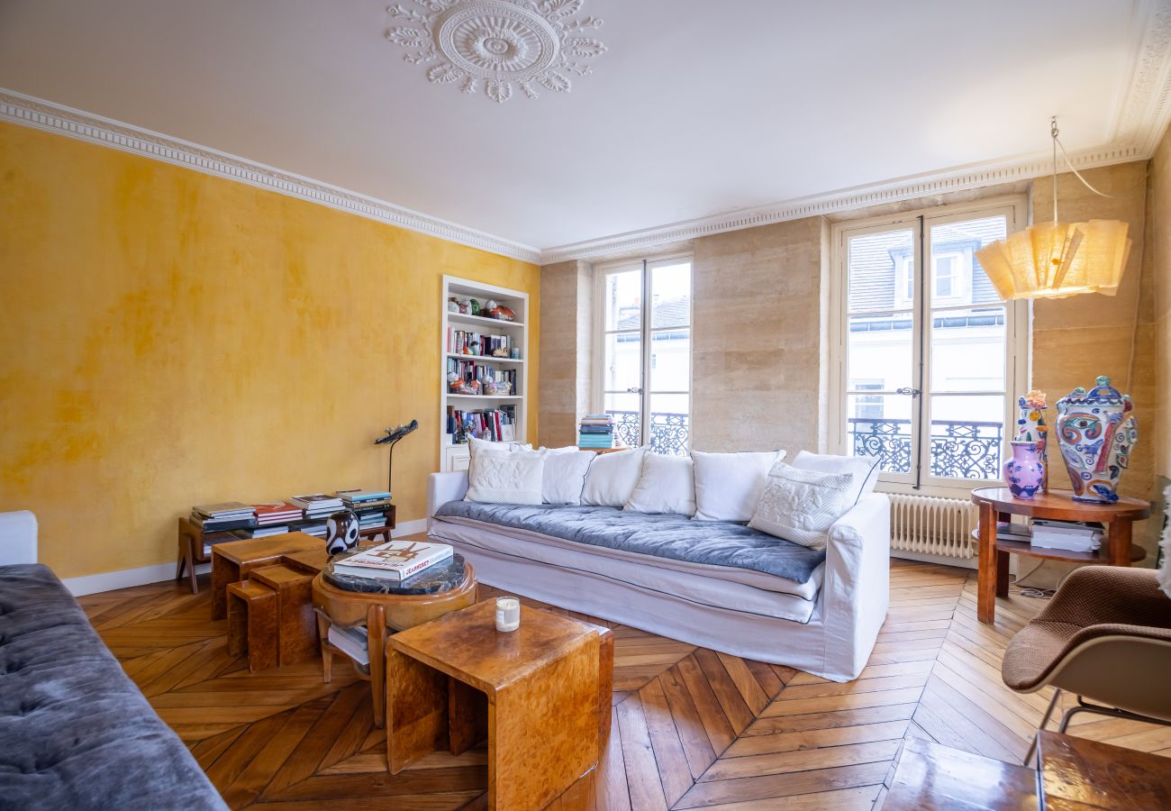 Appartement à Paris - Saint Germain Artiste