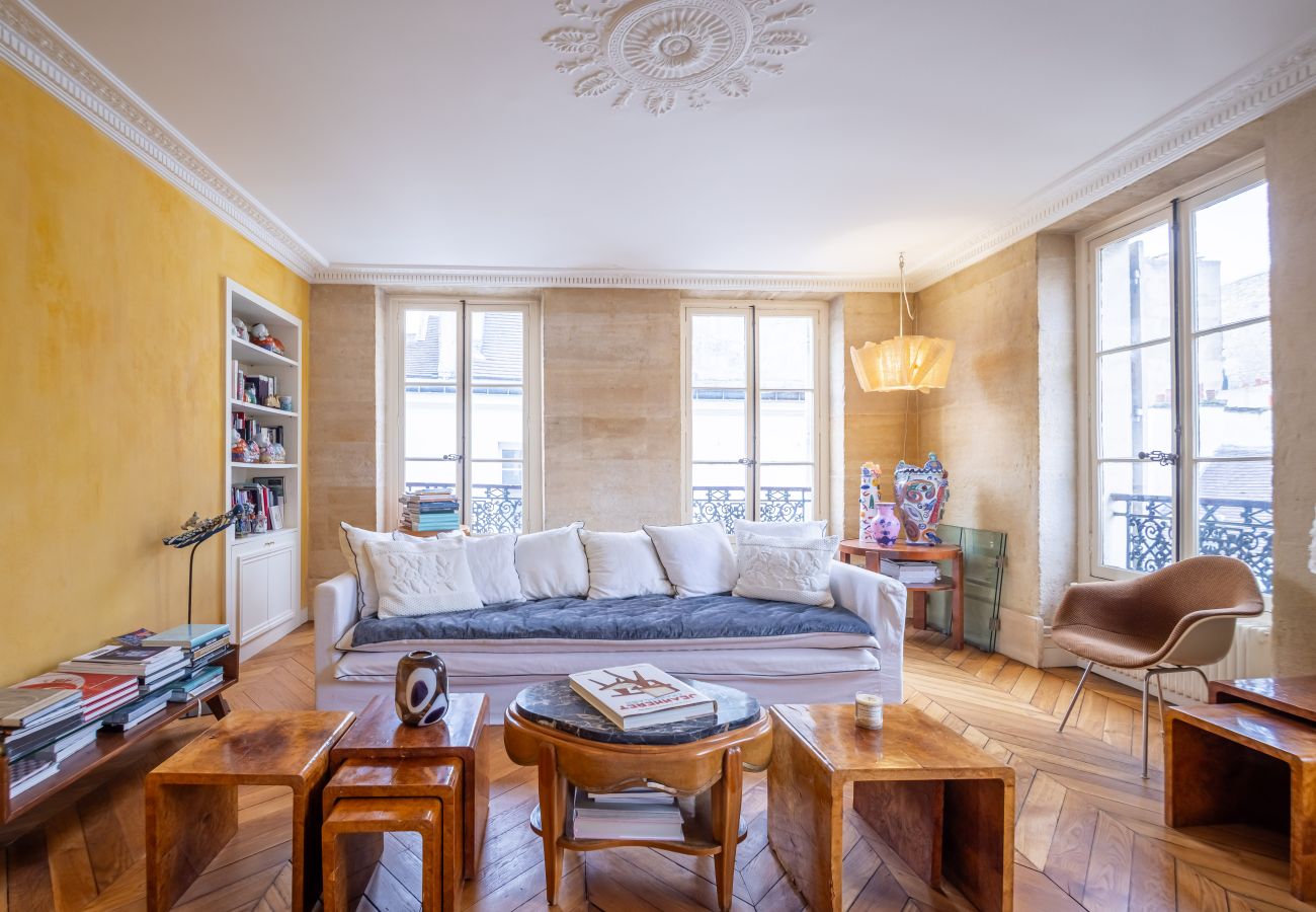 Appartement à Paris - Saint Germain Artiste