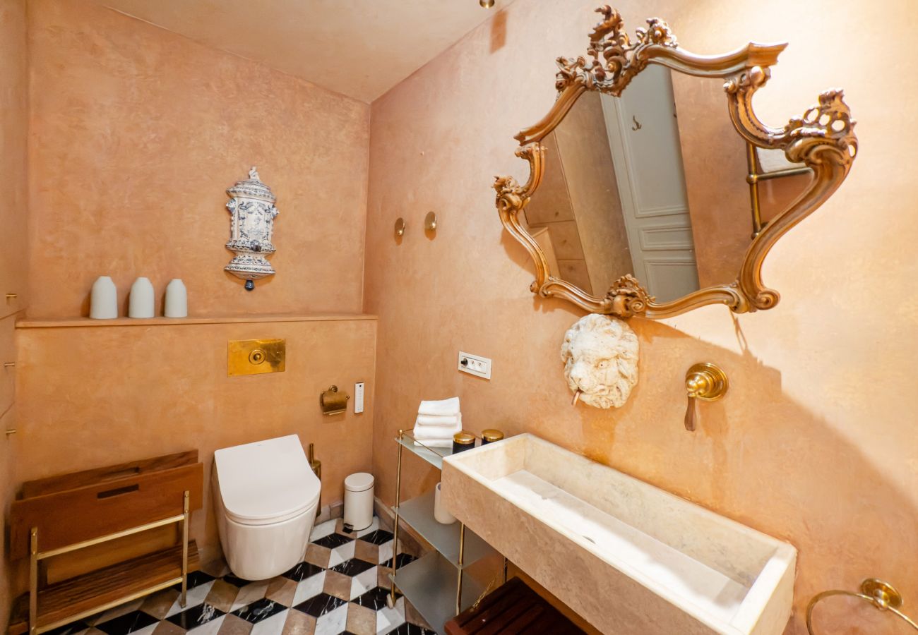 Appartement à Paris - Saint Germain Artiste