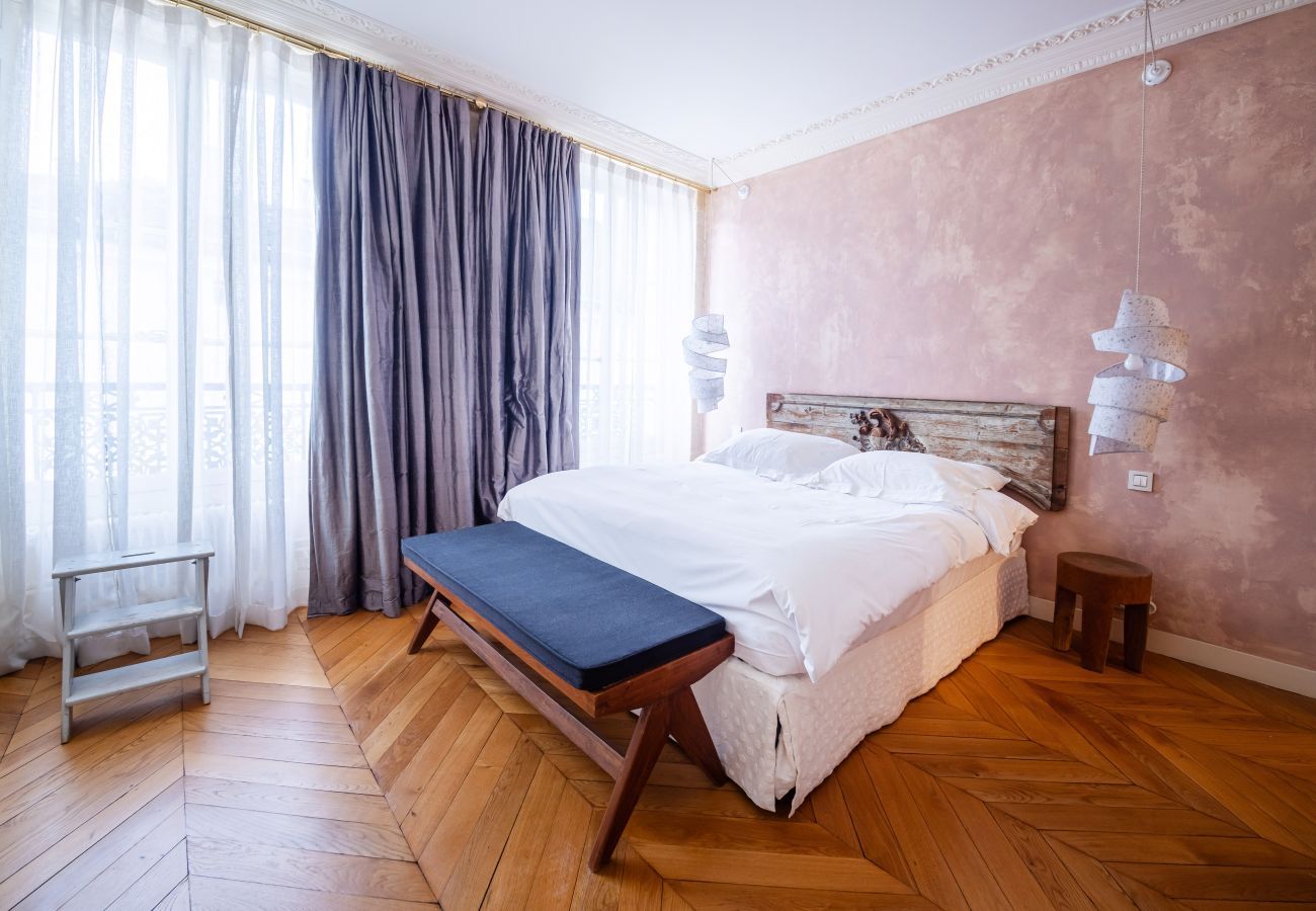 Appartement à Paris - Saint Germain Artiste