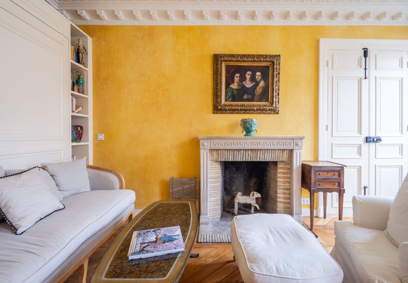 Appartement à Paris - Saint Germain Artiste