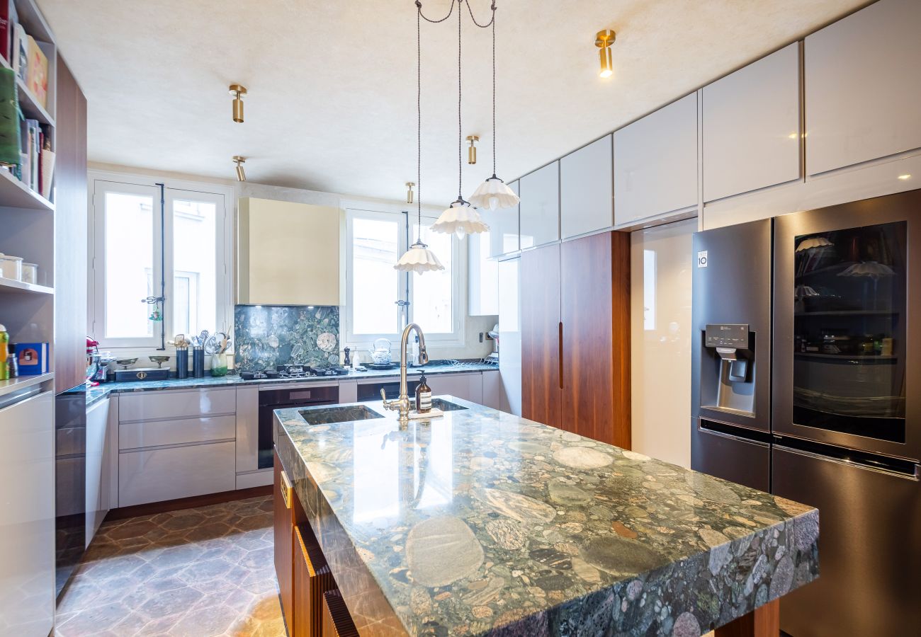 Appartement à Paris - Saint Germain Artiste