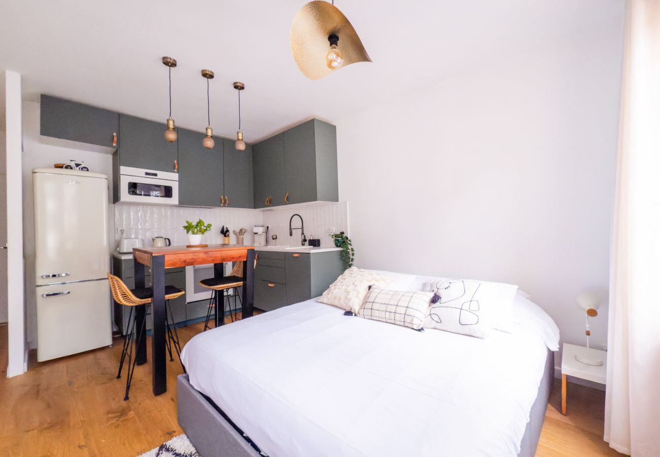 Appartement à Paris - Belleville Studio