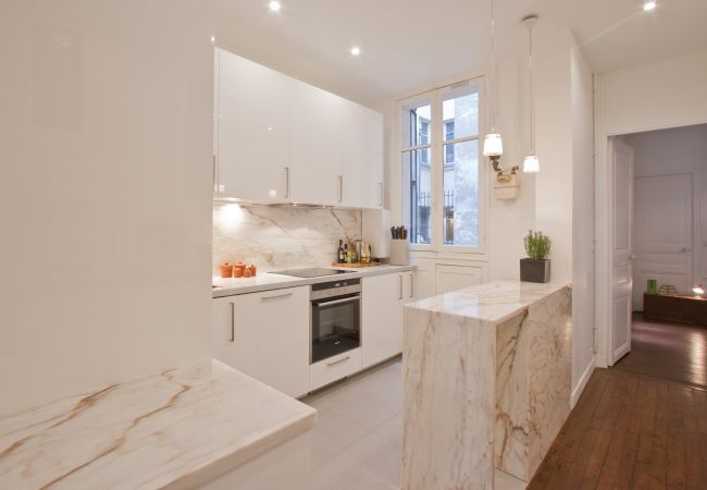 Apartment in Paris - Republique Marais Fashion