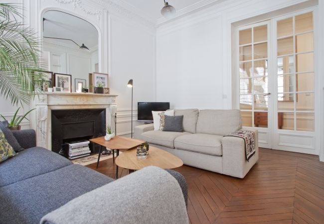 Apartment in Paris - Republique Marais Fashion