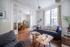 Apartment in Paris - Republique Marais Fashion