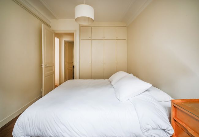 Apartment in Paris - Canal St Martin Design Apartment in Paris - Canal St Martin Design