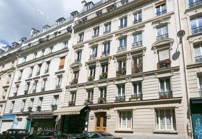 Apartment in Paris - Canal St Martin Design Apartment in Paris - Canal St Martin Design