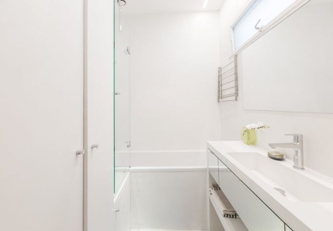 Apartment in Paris - Île Saint Louis Luxury Apartment in Paris - Île Saint Louis Luxury