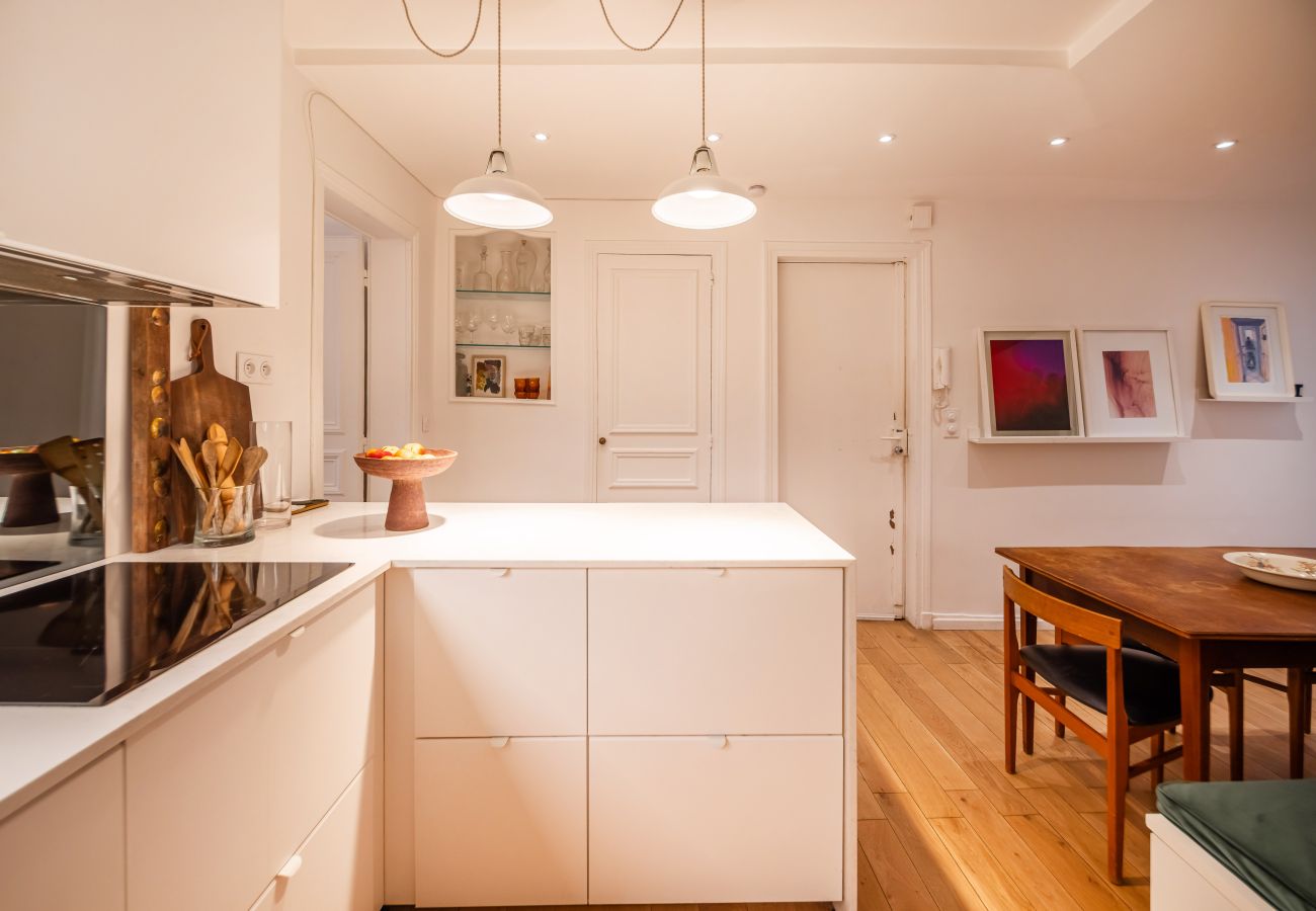 Apartment in Paris - Republique Marais Charm
