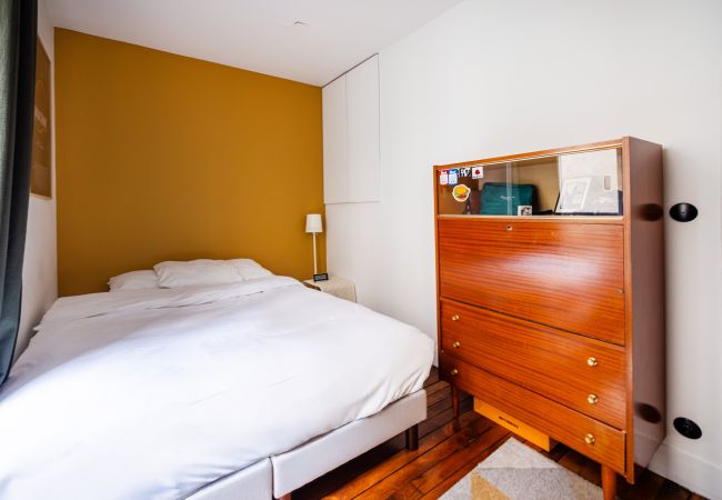 Apartment in Paris - Canal St Martin Valmy Apartment in Paris - Canal St Martin Valmy