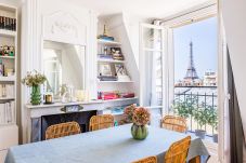 Apartment in Paris - Tour Eiffel Belle Vue