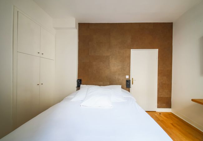 Apartment in Paris - Grands Boulevards Home Apartment in Paris - Grands Boulevards Home