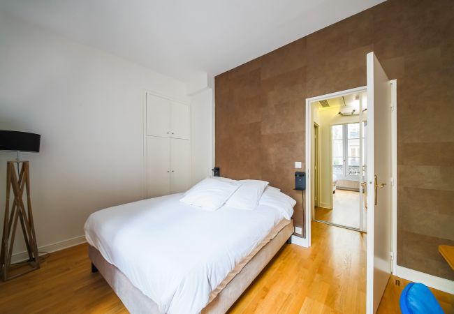 Apartment in Paris - Grands Boulevards Home Apartment in Paris - Grands Boulevards Home