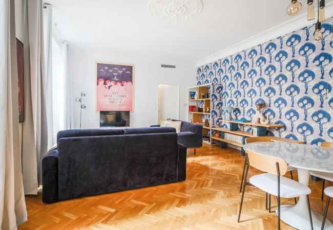 Apartment in Paris - Grands Boulevards Home Apartment in Paris - Grands Boulevards Home