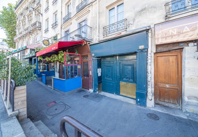 Apartment in Paris - Saint Michel Seine Loft Apartment in Paris - Saint Michel Seine Loft