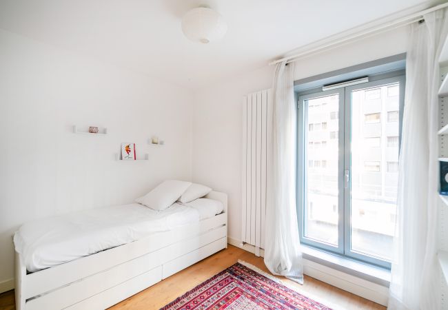 Apartment in Paris - Batignolles Home