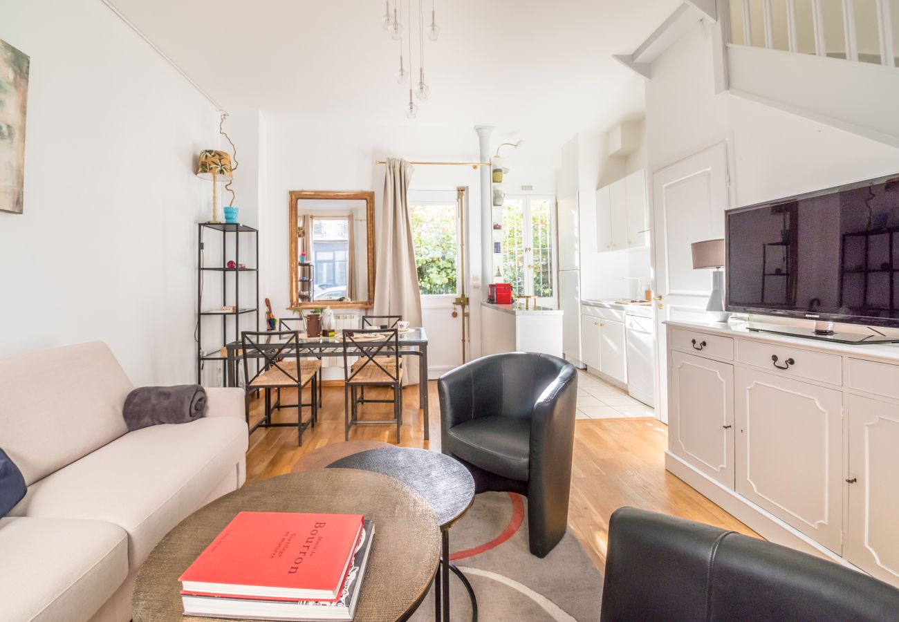 Apartment in Paris - Bon Marché Sevres