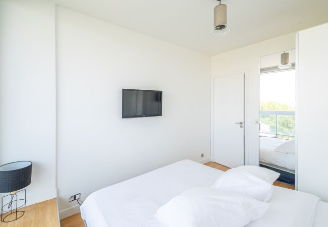 Apartment in Paris - Tour Eiffel View Apartment in Paris - Tour Eiffel View