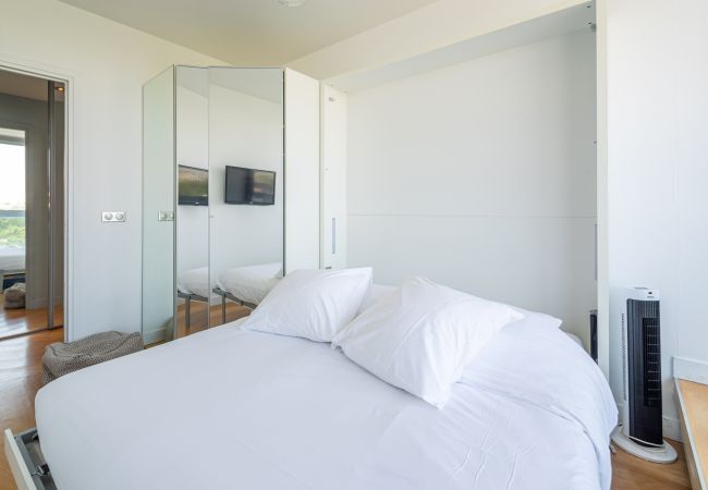 Apartment in Paris - Tour Eiffel View Apartment in Paris - Tour Eiffel View
