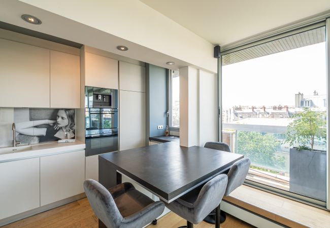 Apartment in Paris - Tour Eiffel View Apartment in Paris - Tour Eiffel View