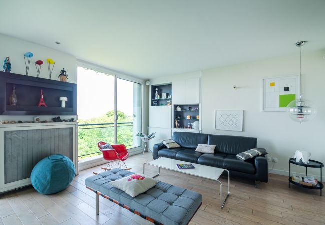 Apartment in Paris - Buttes Chaumont Botzaris View Apartment in Paris - Buttes Chaumont Botzaris View