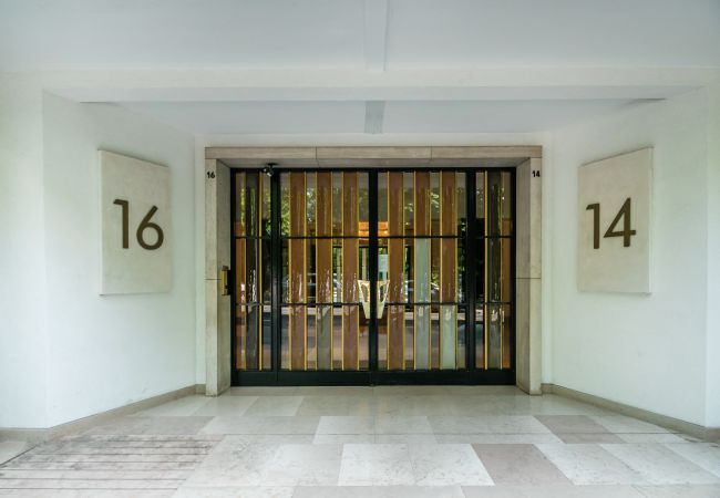 Apartment in Paris - Buttes Chaumont Botzaris View Apartment in Paris - Buttes Chaumont Botzaris View